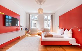 Bunter Hund Apartments - Balkon, Zentral, Geräumig